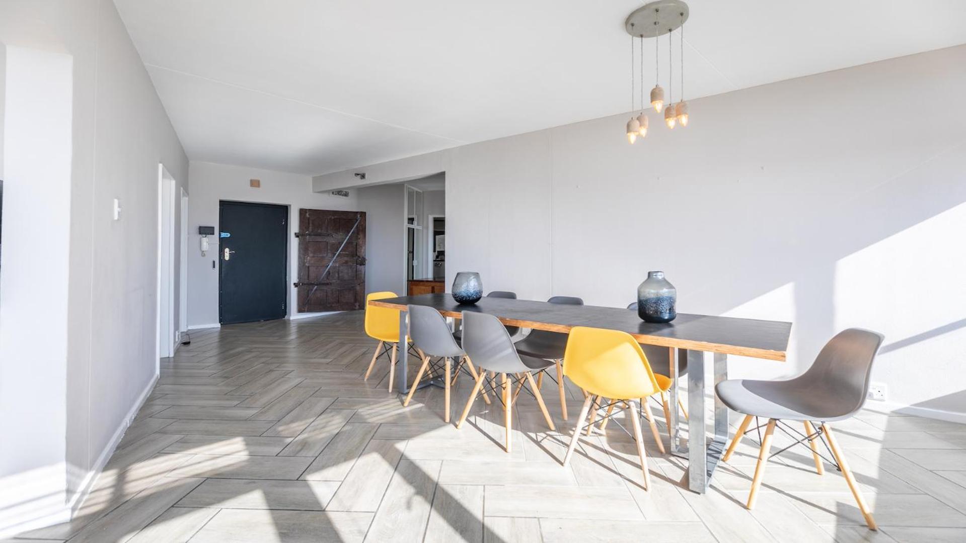 And Mountain View Pool/wifi/parking/sunsets/aircon Apartment