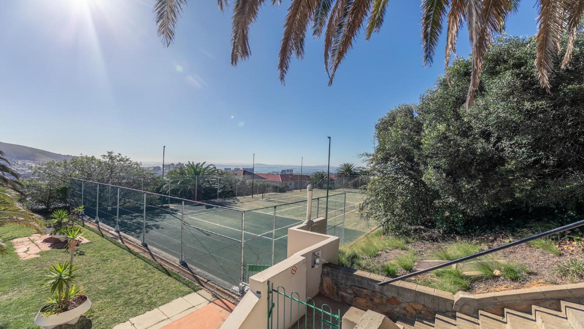 And Mountain View Pool/wifi/parking/sunsets/aircon Apartment *
